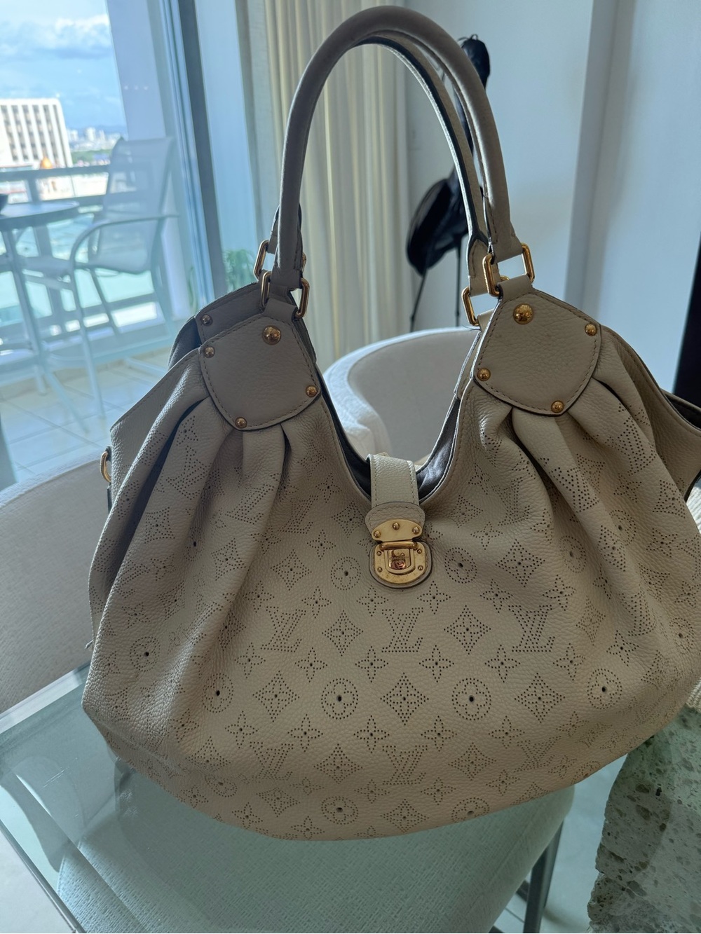 Louis Vuitton Beige Monogram Mahina XL Hobo